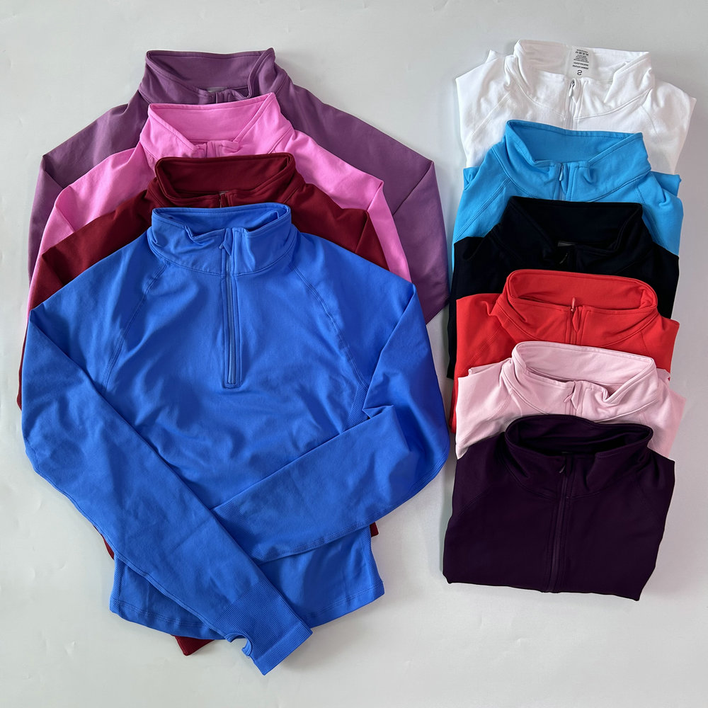 Chaqueta de yoga sin logo con  - Yoga Fitness & Nutrition Llp reseña y precio